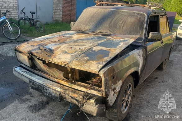 Две «семерки» сгорели во вторник в Ивановской области